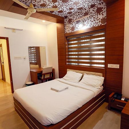 Gateway Airport Hotel Kannur Esterno foto