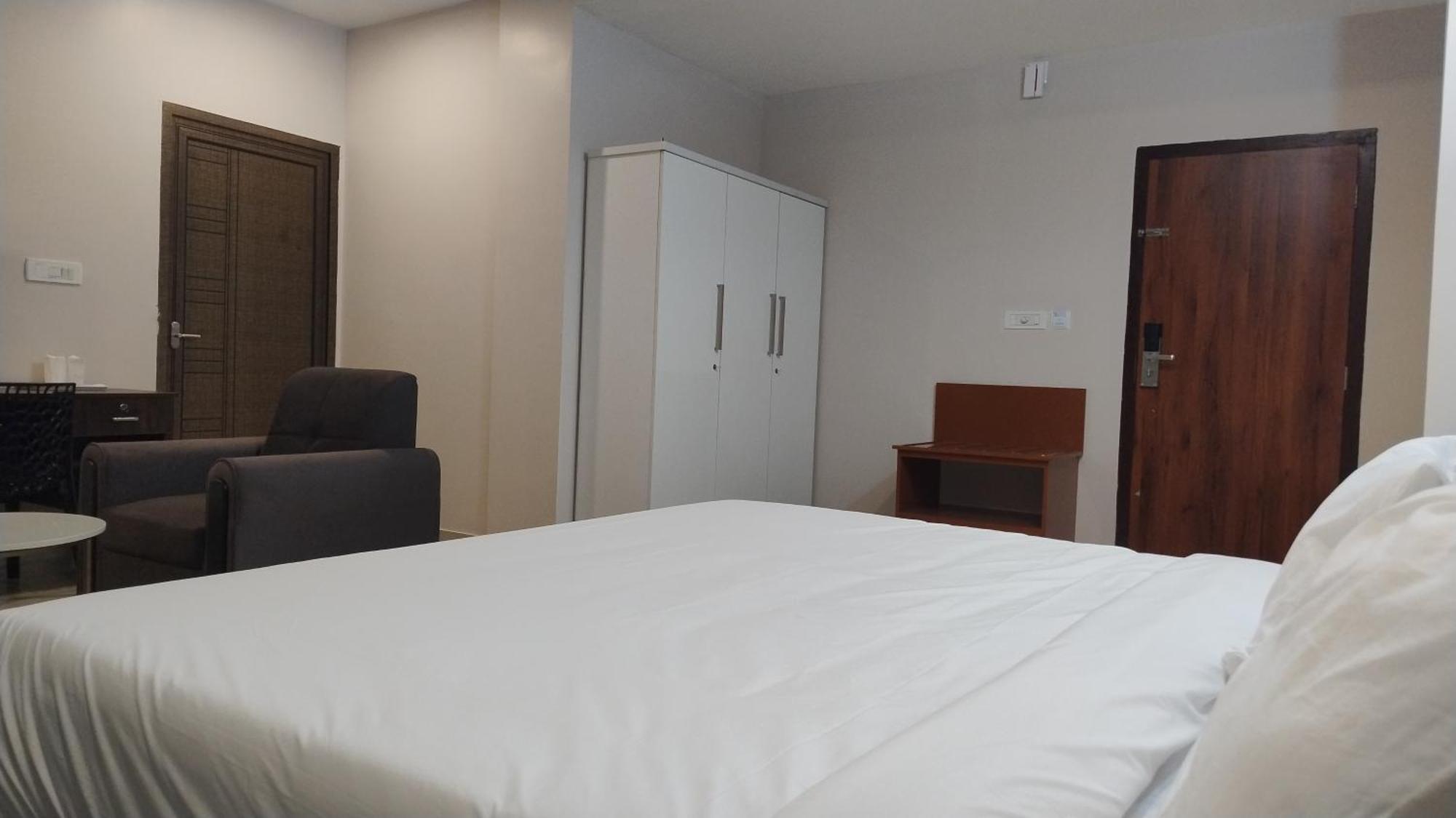 Gateway Airport Hotel Kannur Esterno foto