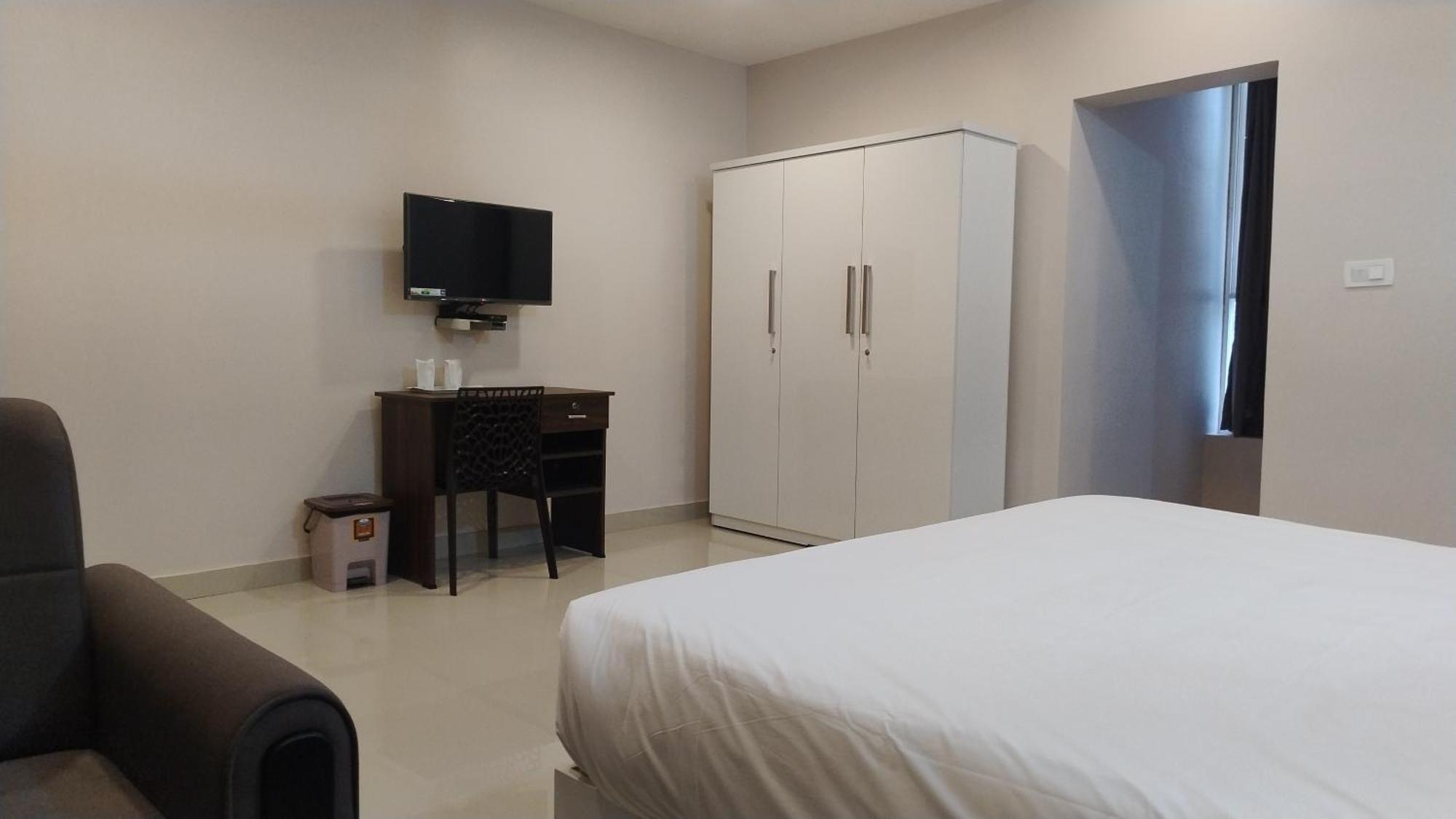 Gateway Airport Hotel Kannur Esterno foto